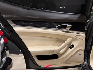 Porsche Panamera 2016