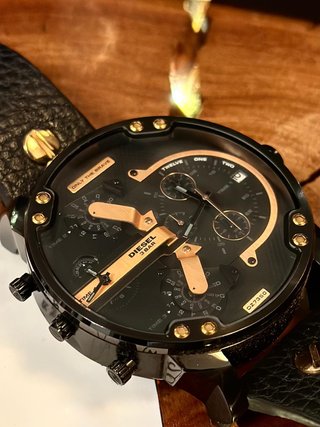 Reloj Diesel DZ7350 Negro y Dorado