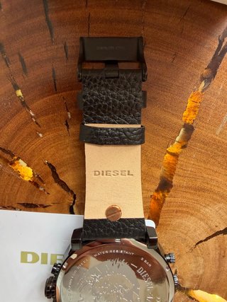 Reloj Diesel DZ7350 Negro y Dorado