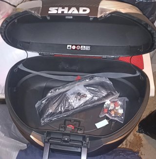 Baúl Cofre Top Case SHAD SH48 Negro/Gris