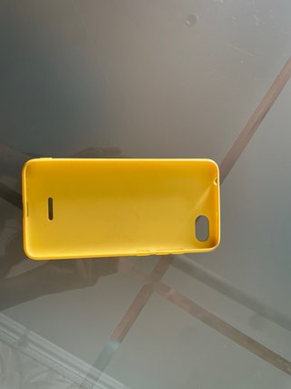 Funda Xiaomi Redmi 6A Amarilla