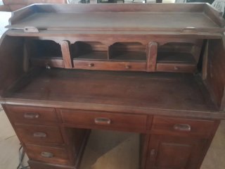 Mueble aparador madera tallada