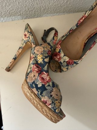 Sandalias tacón floral estileto plataforma