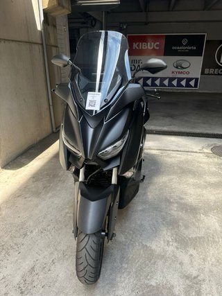 Yamaha XMAX 300 IRON MAX Negra