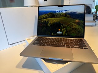 MacBook Air M2 A2681