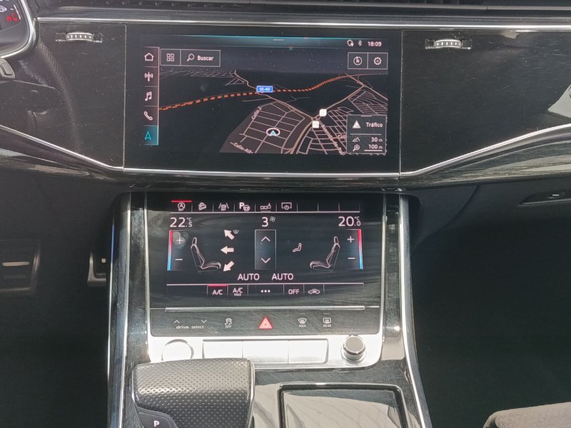 Audi Q8 2019, foto 11