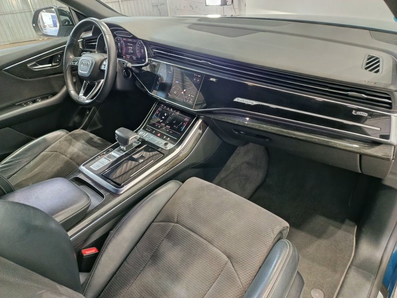 Audi Q8 2019, foto 16