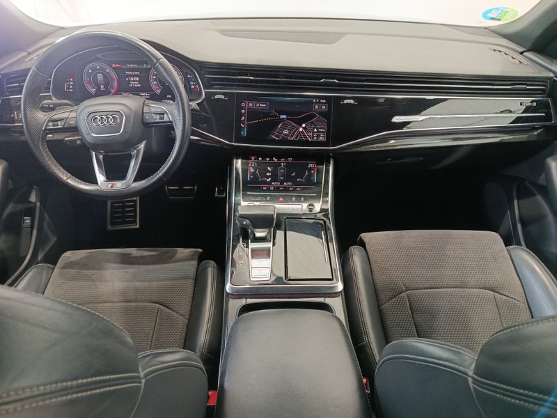 Audi Q8 2019, foto 18