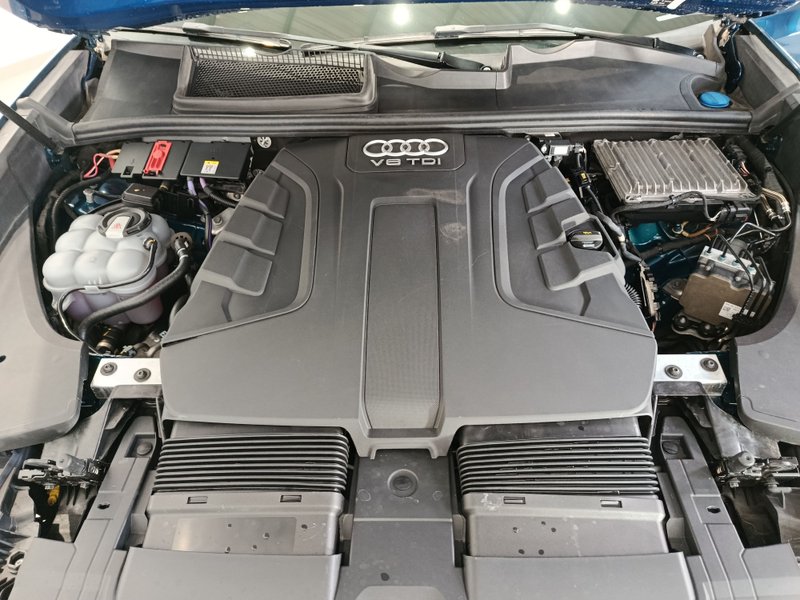 Audi Q8 2019, foto 19