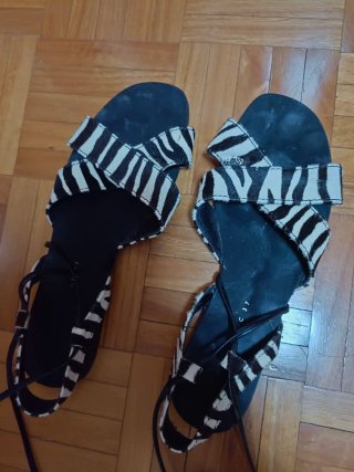 Sandalias Zara Animal Print Talla 37