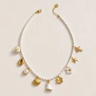 Collar bañado en oro 18k con dijes