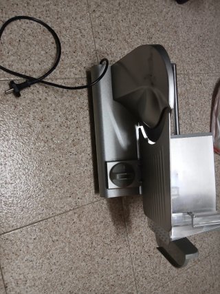Cortadora de Fiambre Eléctrica