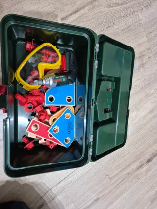 Caja de herramientas infantil