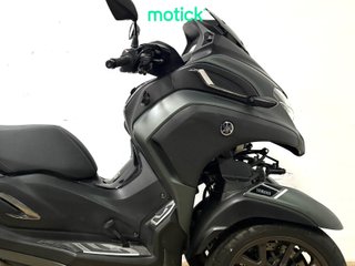 YAMAHA TRICITY 300