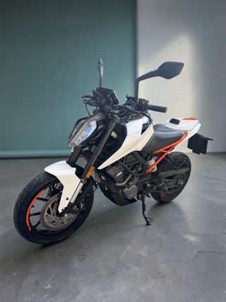 KTM Duke 125 2017 - 37.500 km