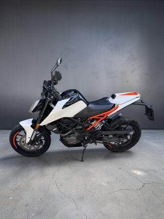 KTM Duke 125 2017 - 37.500 km