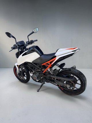 KTM Duke 125 2017 - 37.500 km