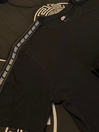 Conjunto deportivo Nike negro