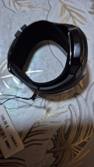 Reloj Lotus Negro