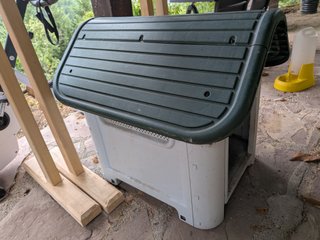 Caseta para mascotas gris y verde