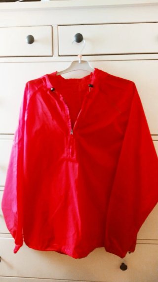 Chubasquero Quechua Rojo