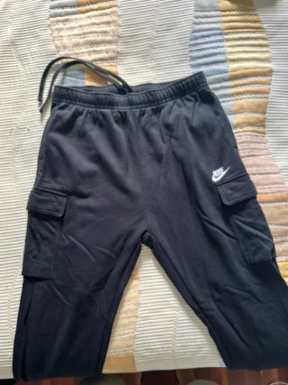Pantalón chándal Nike negro cargo
