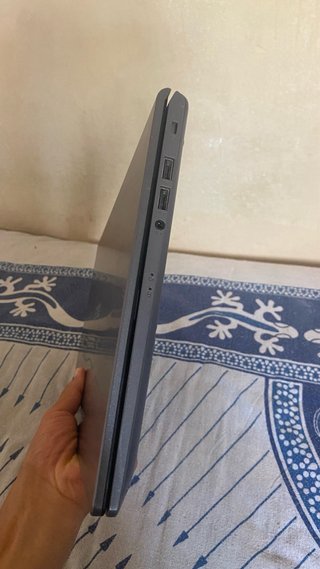 Portátil ASUS + cargador original 8 Ram 238GB