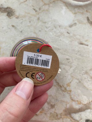 Yoyo Mercredi con disegno