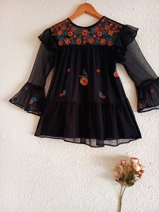 Blusa Zara Flores Bordadas Talla S