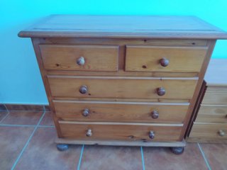 Cómoda provenzal de madera