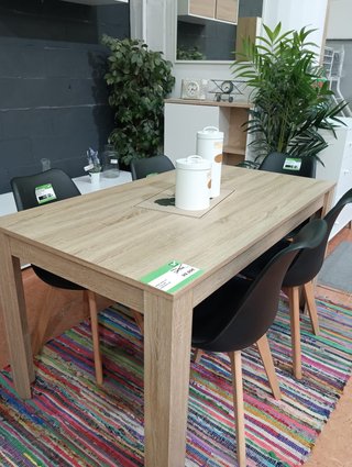 Mesa comedor + 4 sillas