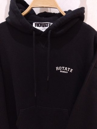 Sudadera con capucha de la exclusiva línea Rotate