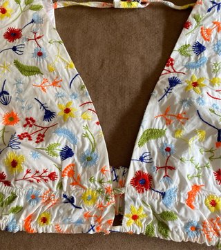 Top Zara bordado flores blanco