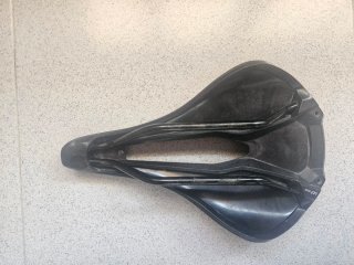 Sillín Specialized Body Geometry Power Comp 143mm