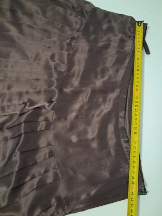 Falda 100% seda Burberry talla 42, impecable!!