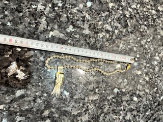 Collar de perlas chapado en oro