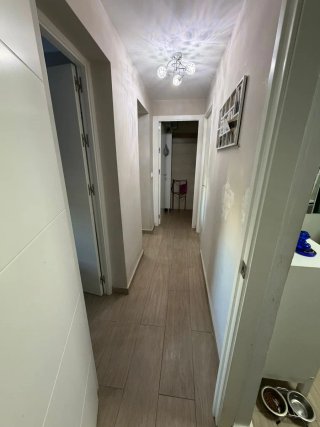 *Se vende piso en el parque alcosa *