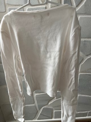 Pull&Bear Top Blanco Manga Larga Cuello Pico Talla