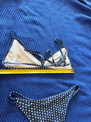 Bikini lunares azul y blanco