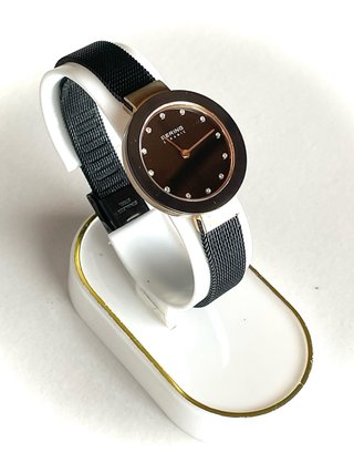 Reloj Bering Cerámica Negro y Dorado Mujer