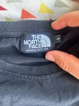 Camiseta The North Face Negra (Falsa)