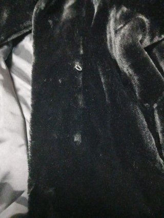 Abrigo de piel negro