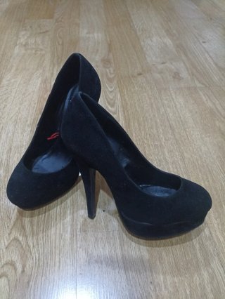 Scarpe col tacco nere