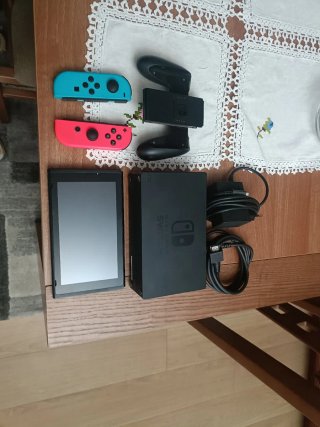 Nintendo Switch Completa + Caja Original