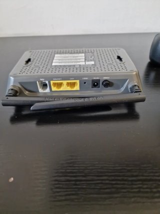 Router modem WiFi Netgear D100 2.4GHz