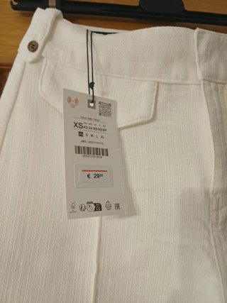 Pantalón blanco Zara verano