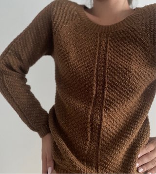 Jersey Stradivarius marrón dorado