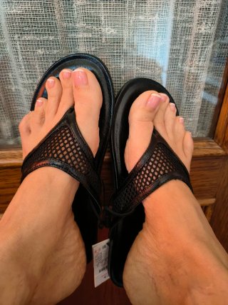 Sandalias planas Zara rejilla negras