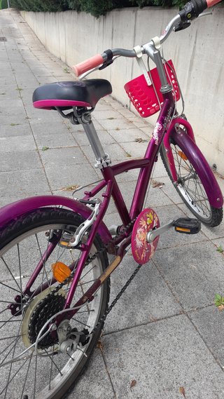 Bicicleta niña 20 Btwin morada