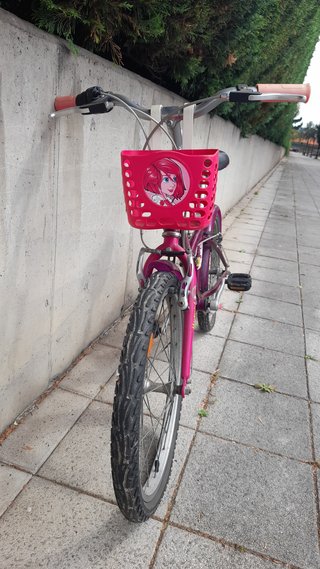 Bicicleta niña 20 Btwin morada